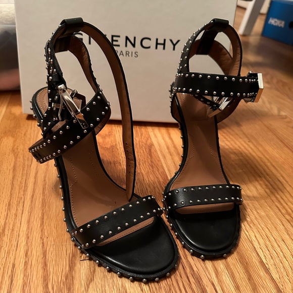 Givenchy black high heels - Picture 5 of 6